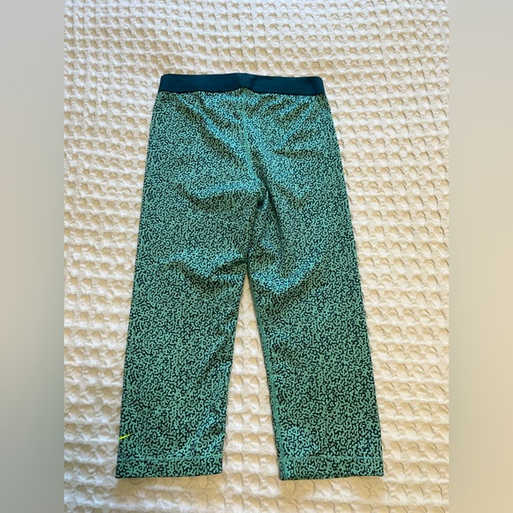 Nike Pro Blue Capri Leggings - Picture 5 of 8